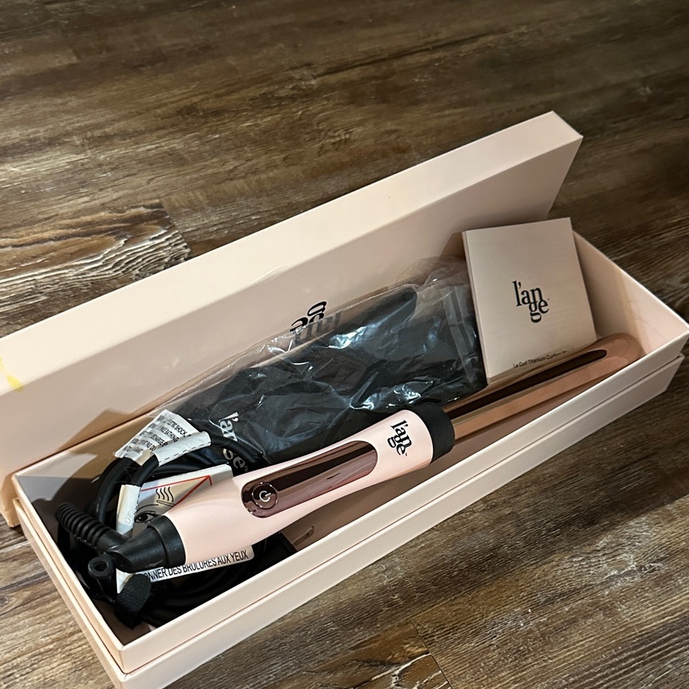 Lange Gold and Black Hair Styling Tool